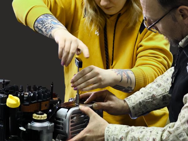 Become a Vanguard dealer