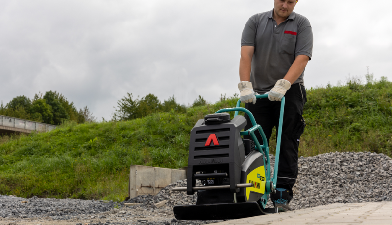 Amman Boels compactor in use