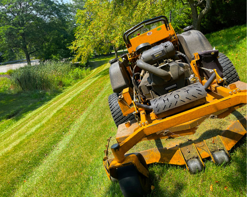 Zero-turn-mower-Vanguard-vertical-shaft