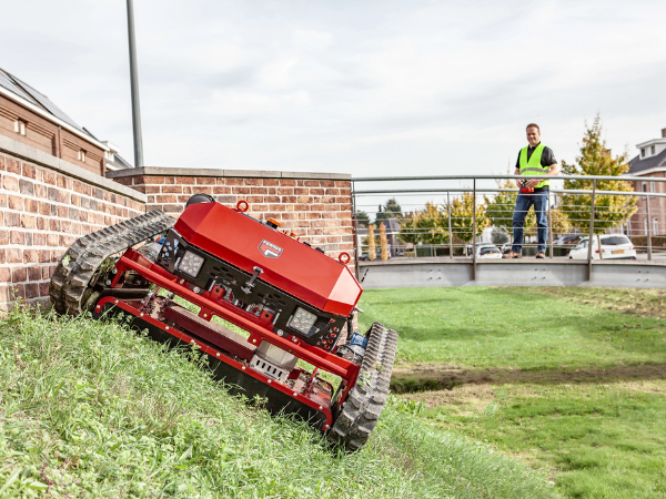 FRC7 mower and Vanguard